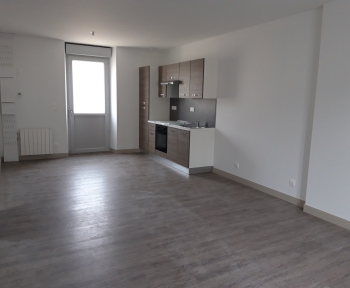 Location Appartement 3 pièces Cérans-Foulletourte (72330)